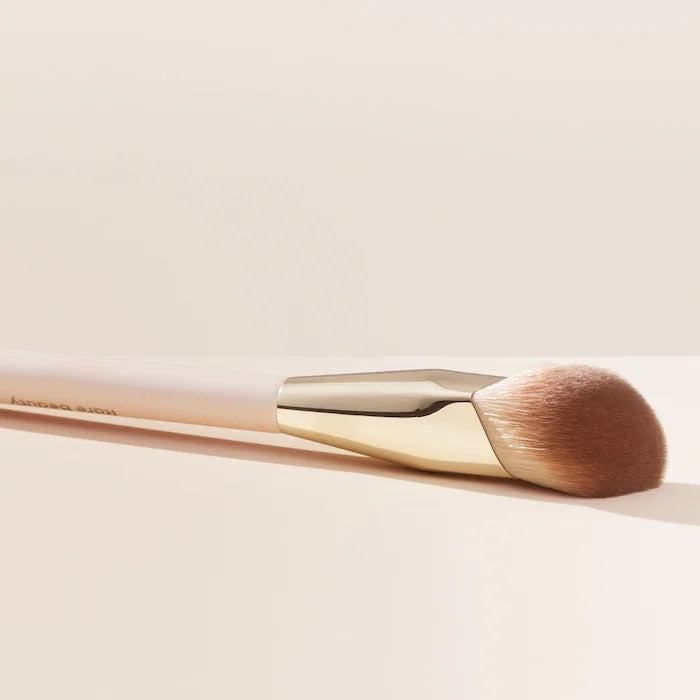 Rare Beauty - Liquid Touch Foundation Brush